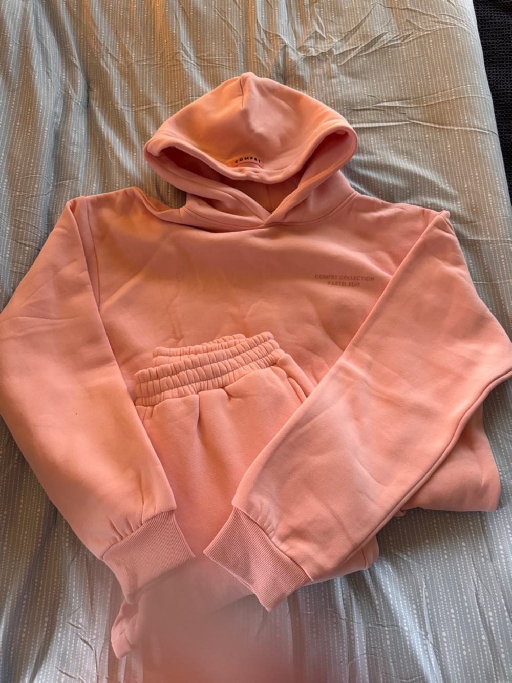 Comfrt Pastel Collection Women's Pink Hoodie & Jogger Set